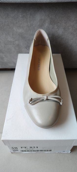 Pantofi crem, piele naturala