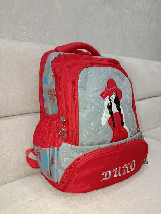 Qizlar uchun maktab popkasi sotiladi