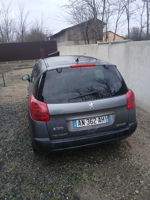 Peugeot 207sw an 2010