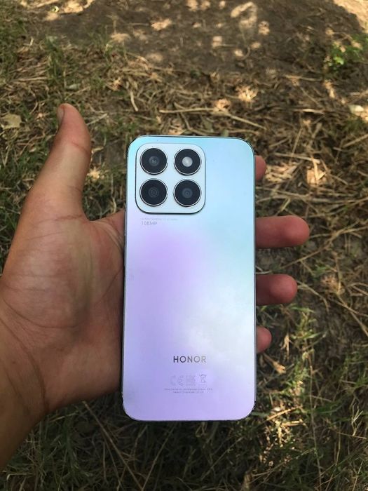 Xonor x 8b soatiladi