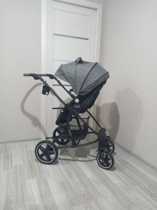 Продам коляску детскую