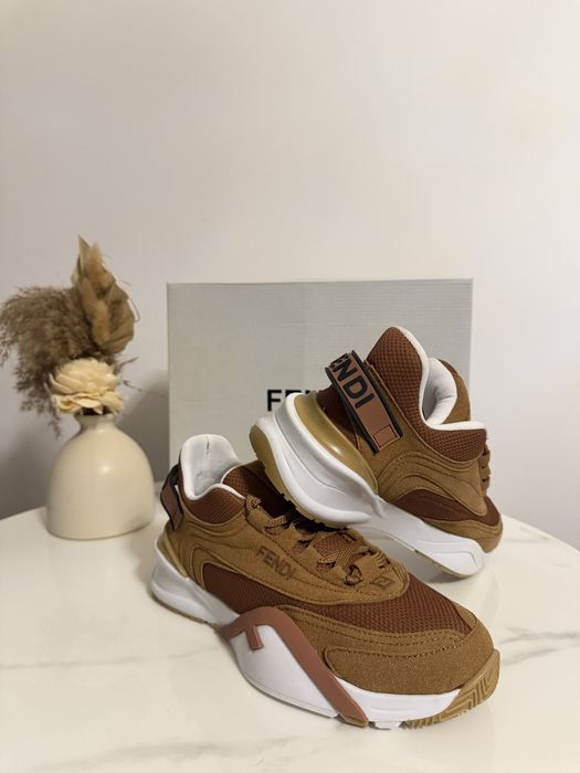 Adidasi Fendi Flow Low Top Maro