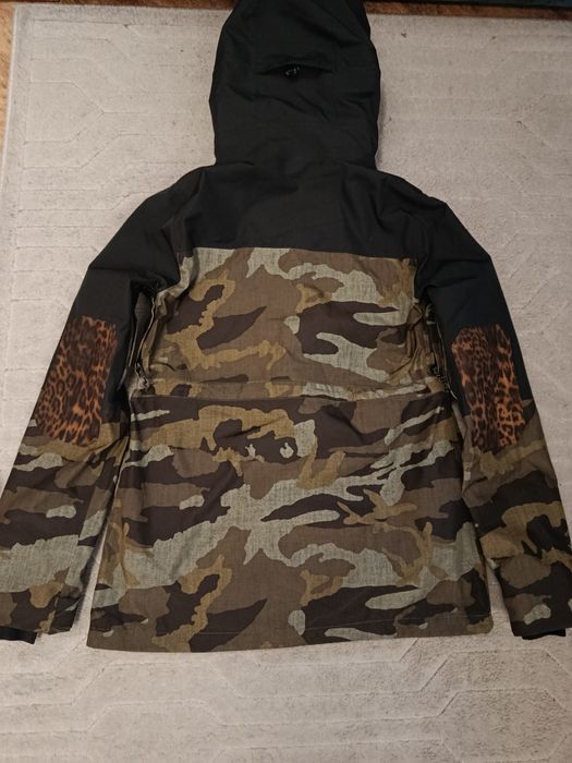 Сноуборд  яке VOLCOM GORE-TEX