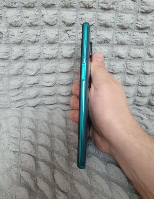 Srochna sotiladi Xiaomi Redmi Note 9 Pro 6/64Gb  Orginal igravoy