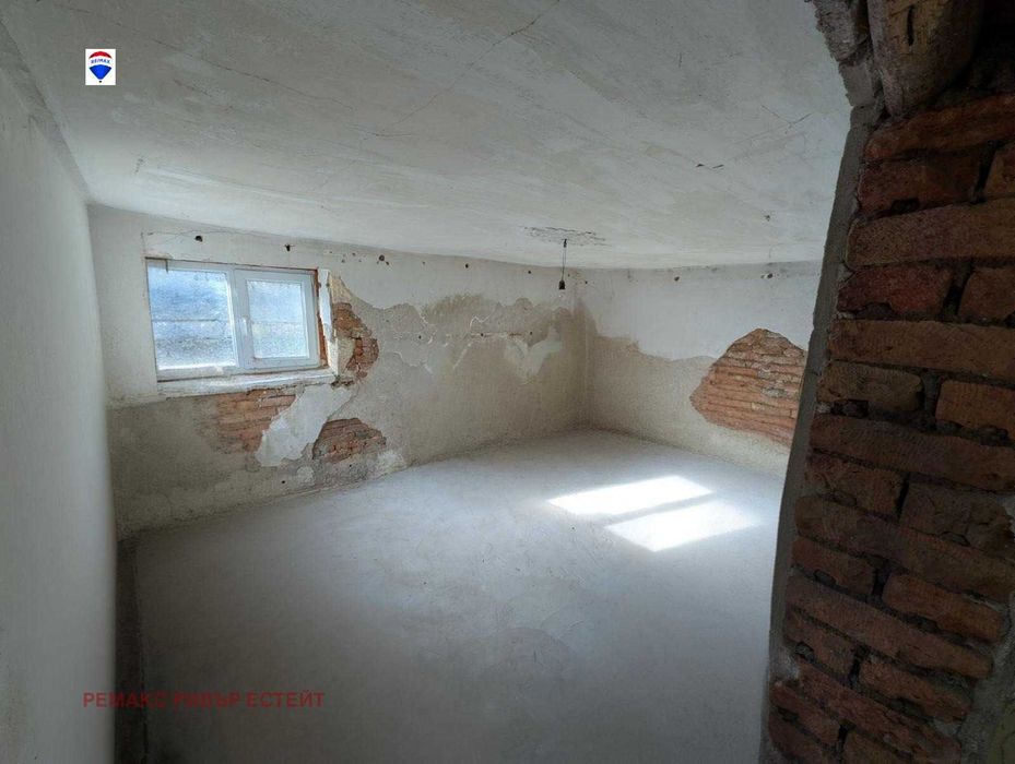 Къща с двор за продажба гр. Две могили