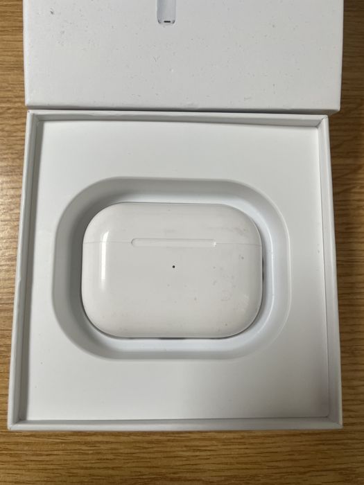 Airpods pro 2.