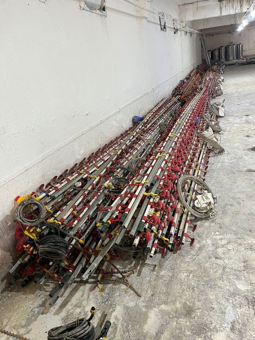 Vand echipament/utilaje de crestere a puilor de carne