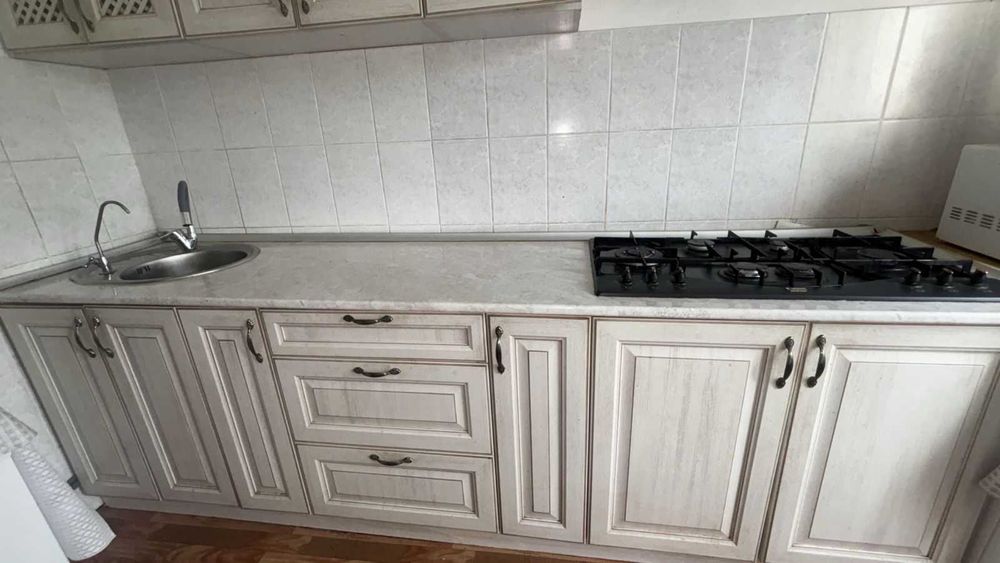 Продам кухонный гарнитур