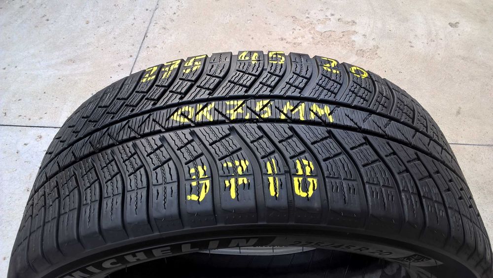 O anvelopa iarna 275 45 20 michelin pilot alpin 5 suv profil 7,8 mm