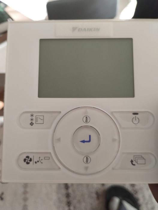 2 telecomenzi cu fir aparat de aer conditionat Daikin BRC072