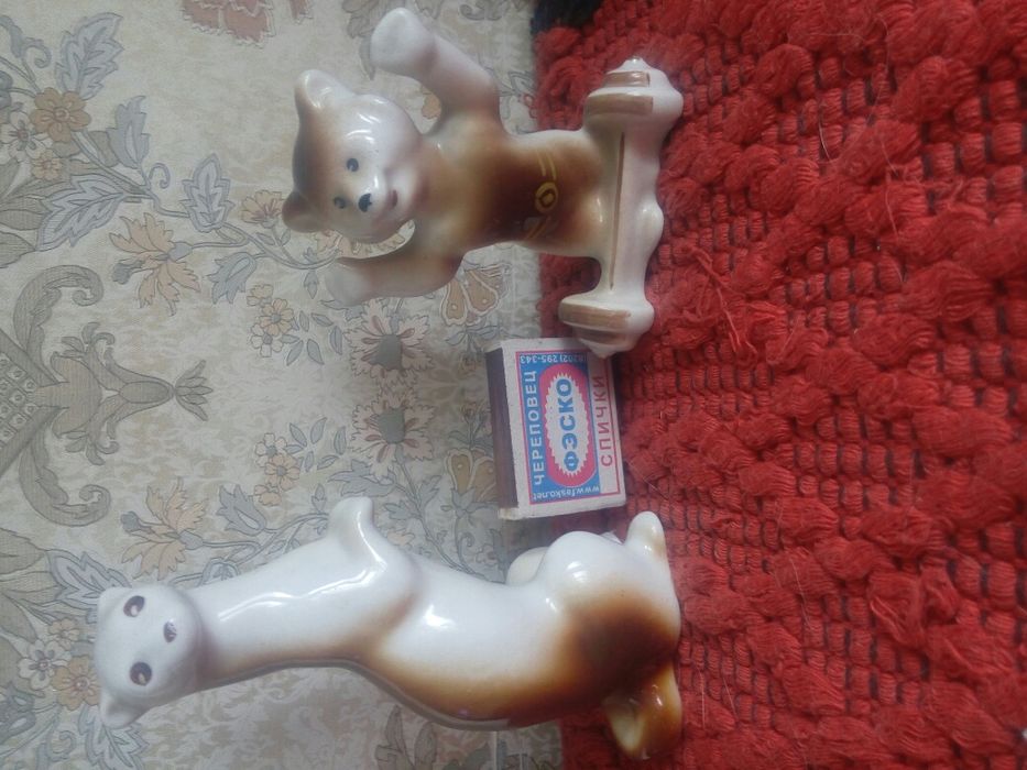 Фарфоровая статуэтка "Ласка"