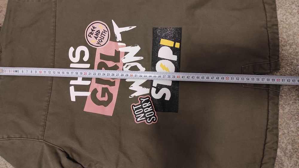 Geaca iarna LC WiKiKi /Haina cu captuseala polar copii 7-8 ani