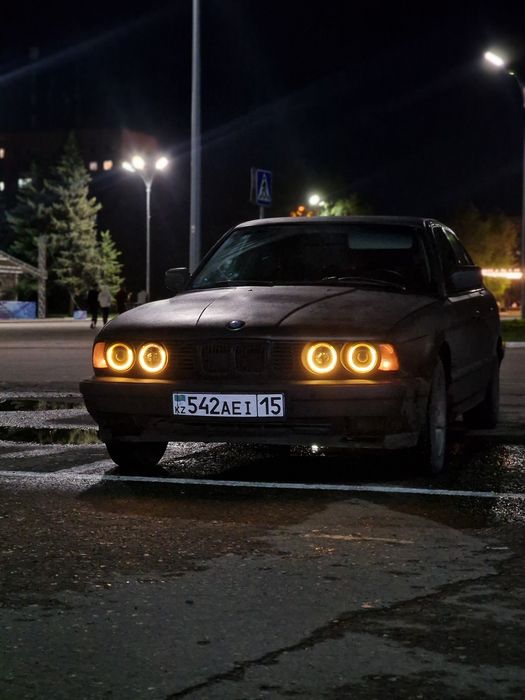 BMW E34 2 литра    .