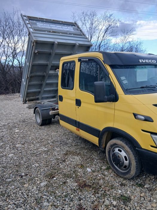 Vând iveco basculabil