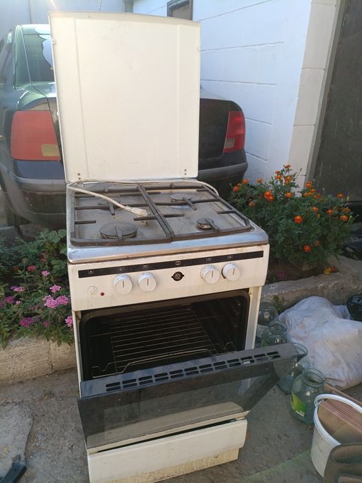 Кухонная плита Продам