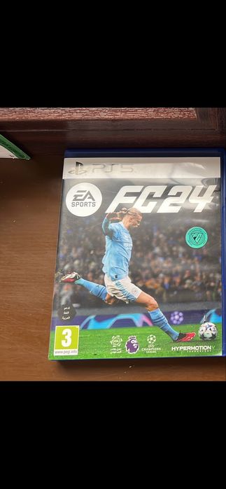 fifa 24 на пс5 в хорошем состоянии