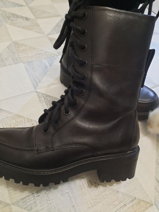 Продам ботинки massimo dutti