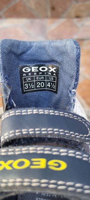 Бебешки сникърси Geox