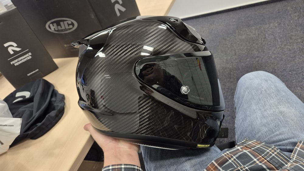 Casca HJC Rpha 12 carbon