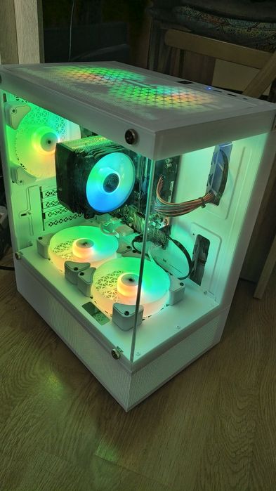 Calculator unitate gaming AMD Ryzen 5 2400g 16gb ram ssd hdd Vega11 2g