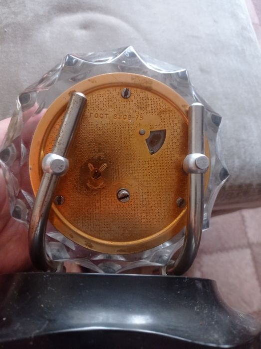 Часы  настольные СССР маяк!