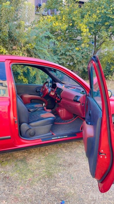 Продается Nissan micro 2005 год