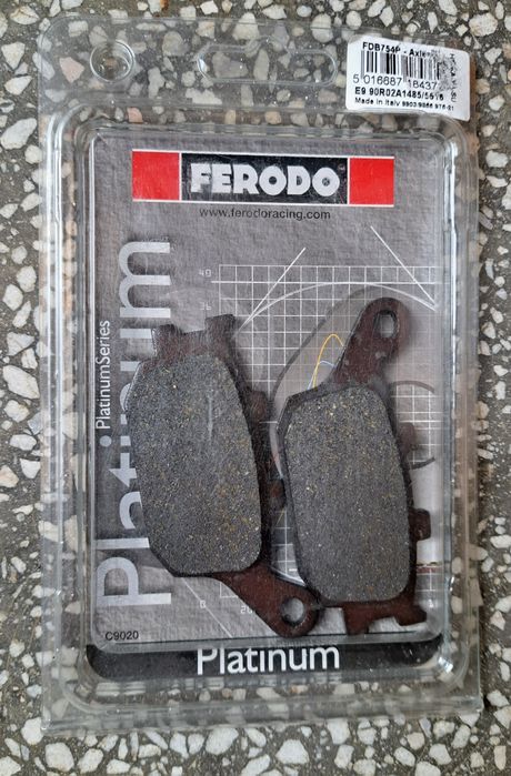 Plăcuțe de frână spate Ferodo Platinum(80 lei) și față Sinter(200 lei