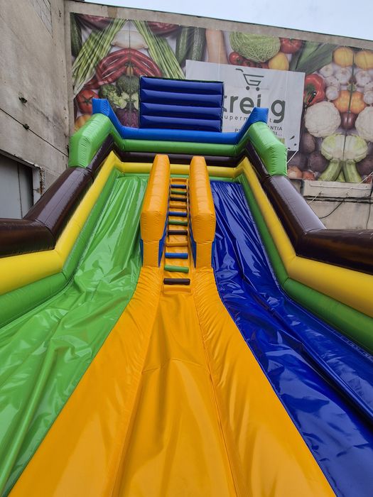 Tobogane gonflabile la comanda