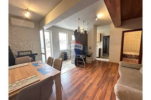 Продава се Двустаен апартамент в Варна, Левски - 102 кв.м за 1324 €/кв.м - Снимка #9