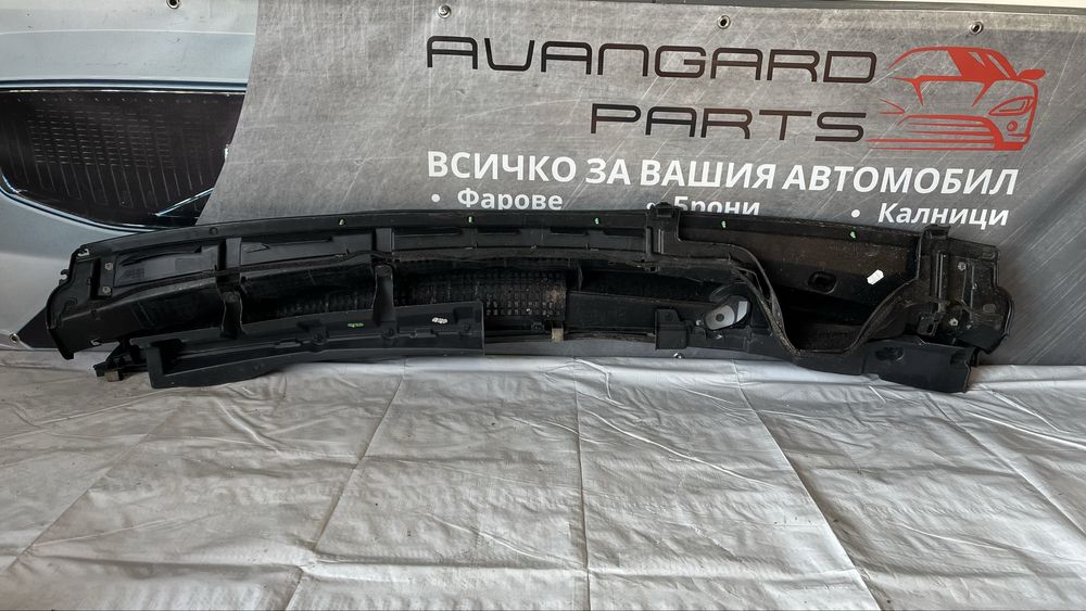 2 броя решетка под чистачки Toyota Yaris 2017-2020