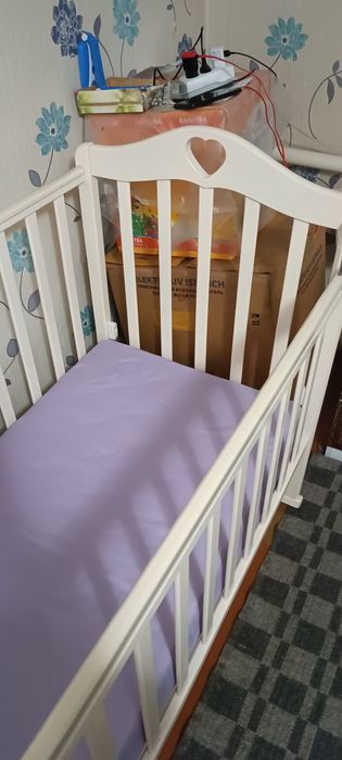 Детская кроватка - качалка