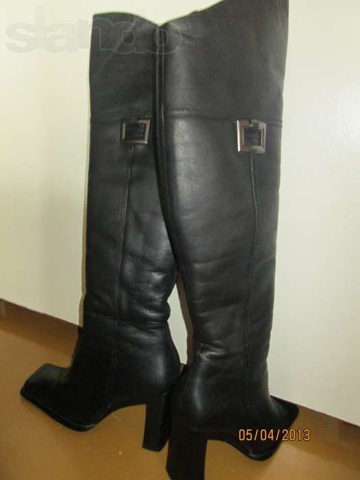 Отличные кожаные ботфорты V*BVKA