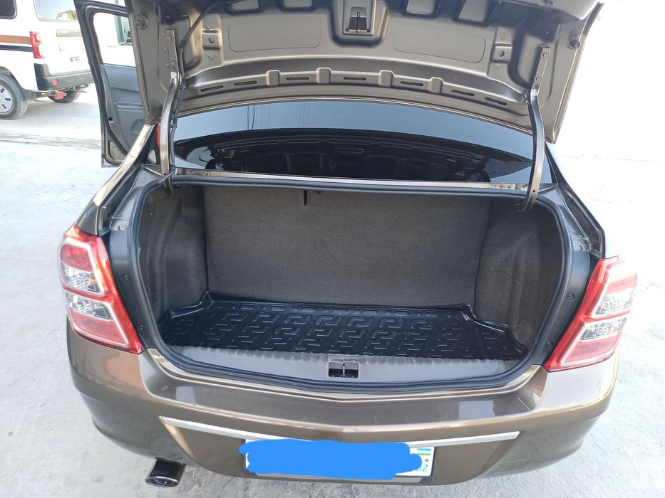 Chevrolet Cobalt 2023 — 4