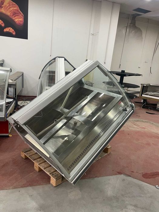 Хладилни витрини и оборудване за хранителни магазини