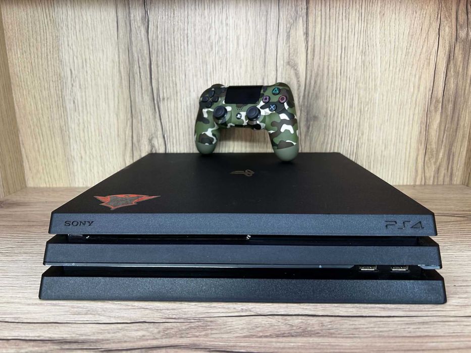 Конзола PlayStation 4 Pro  CUH-7116B 1TB
