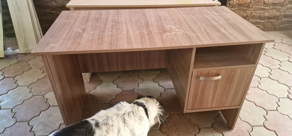 Продам письменные столы