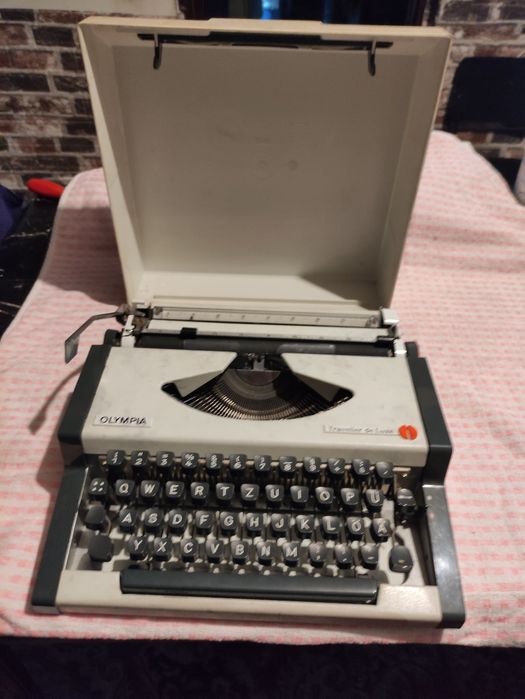 Mașină de scris Olympia