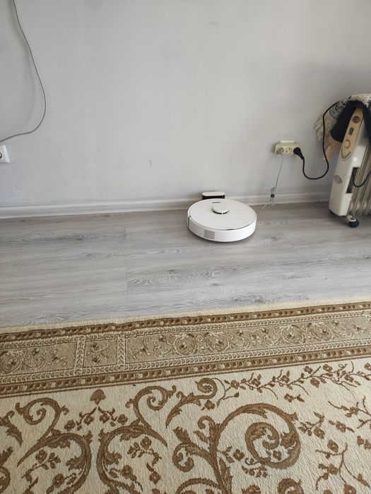 Робот пылесос Roborock q7