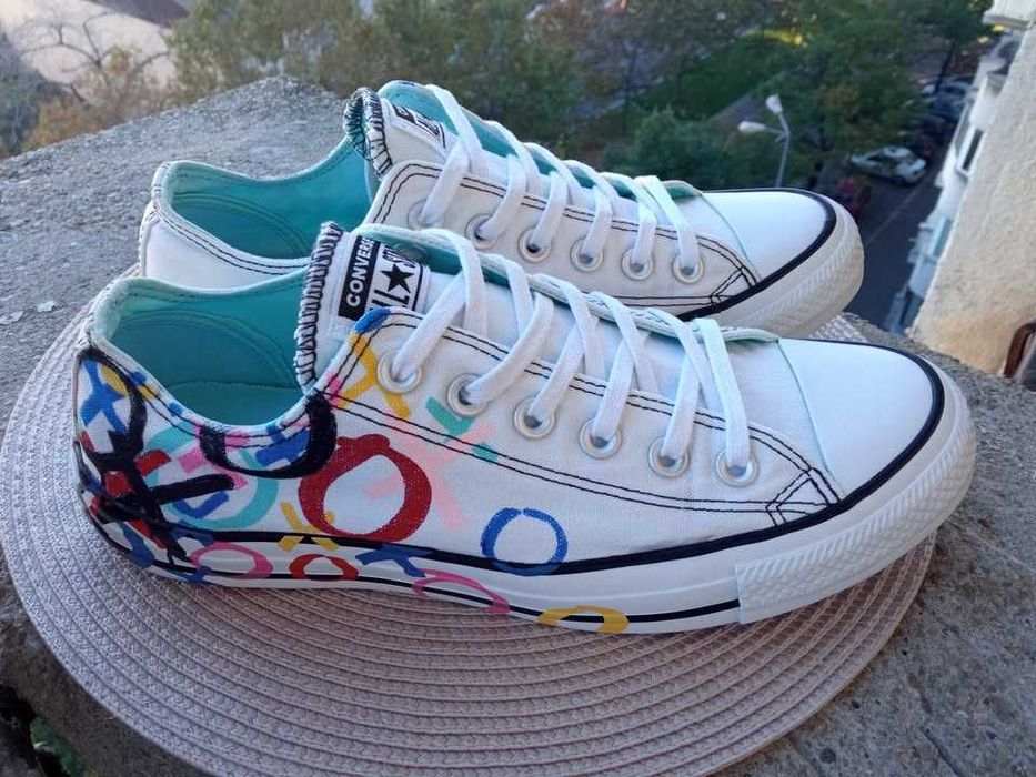 Converse All Star, marime 39, (24.5 cm) made in Vietnam.