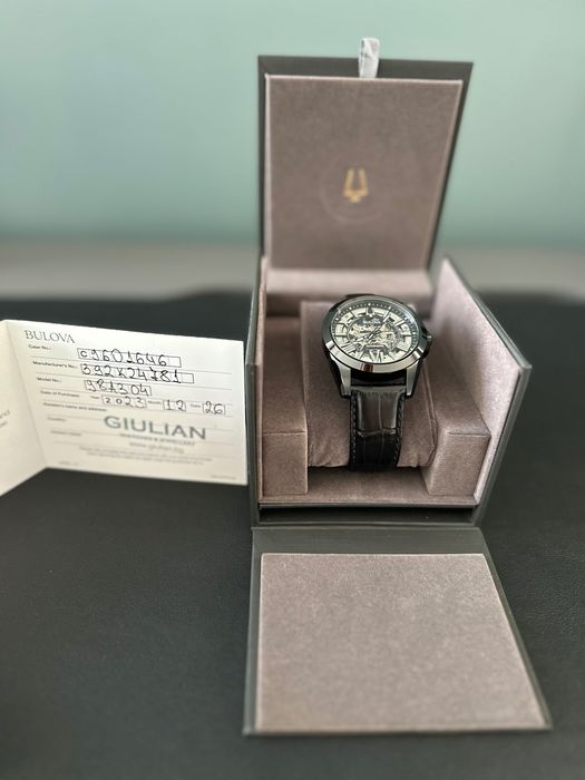 Продавам часовник - Bulova Sutton Automatic Skeleton – Ref. 98A304