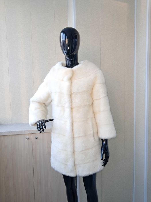 Haină de blană nurcă divină. Haina de vizon natural ivory