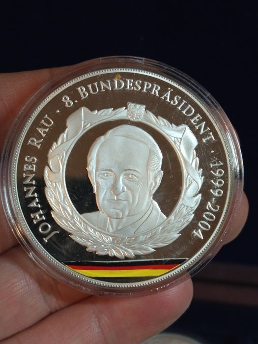 Посребрени плакети с частично позлатяване"Президентите на Германия"