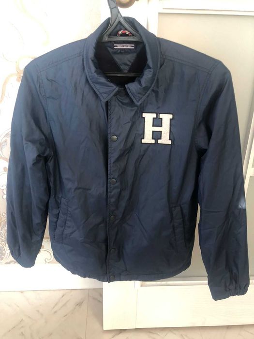 Продам ветровку производство Турция на мальчика 12-13 лет