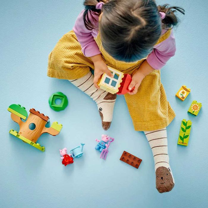 LEGO Duplo - Градината и дървесната къща на Пепа 10431