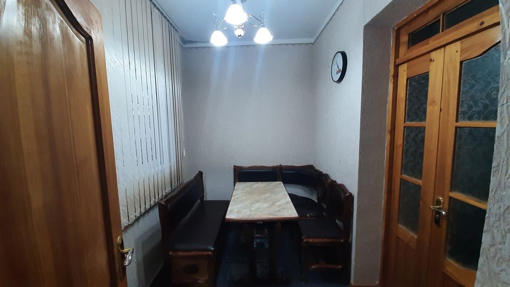 Срочно продается 5-ти комнатная квартира,на Белтепа массив