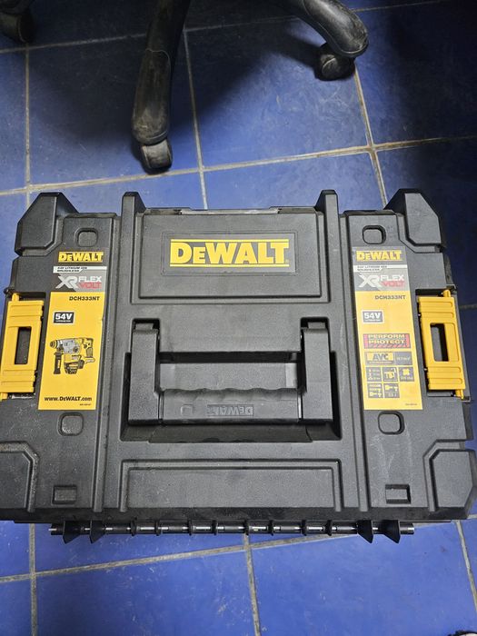 Rotopercutanta Dewalt Amanet Canta