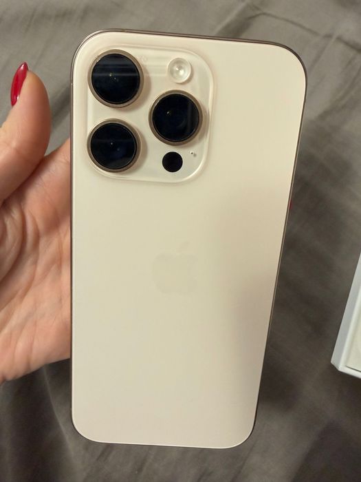 Iihone 16 pro 512 mb