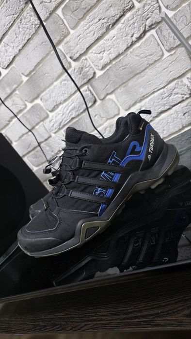 Оригинальные кроссы adidas