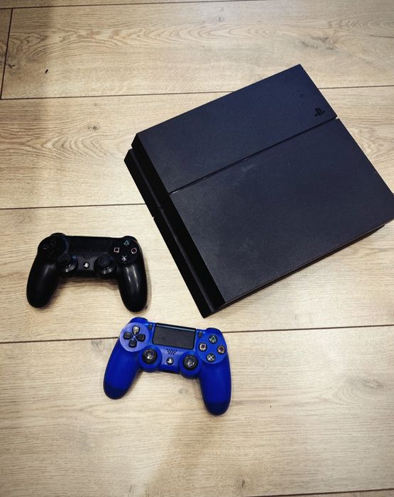 PS 4 PlayStation