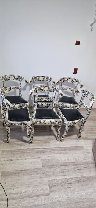 Scaune vechi anglo indiene os Deosebite